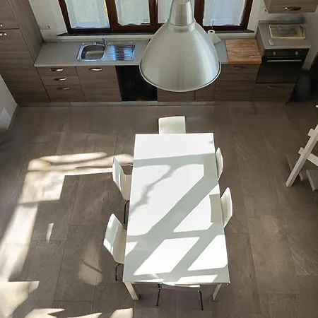 La Pietra Lavica *